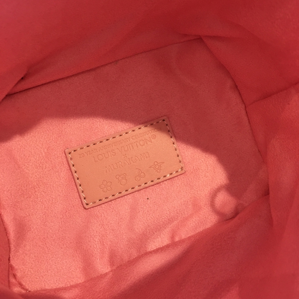 ルイヴィトンバッグ着用イメージ